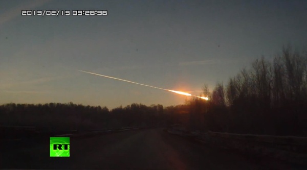 Pád meteoritu u ruského Čeljabinsku. 