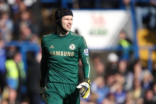 Gólman Chelsea Petr Čech.