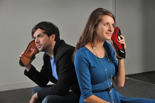 Divný telefon, což? Divný telefon, což?