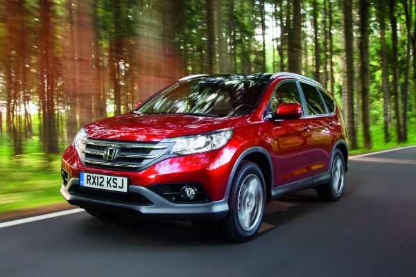 Honda CR-V nové generace prošla designovou modernizací. Honda CR-V nové generace prošla designovou modernizací.