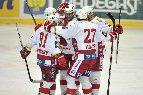 Radost hokejistů Slavie.