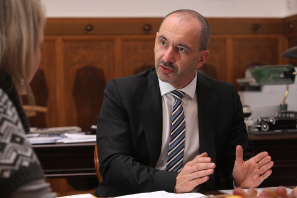 Ministr průmyslu a obchodu Martin Kuba. Ministr průmyslu a obchodu Martin Kuba.