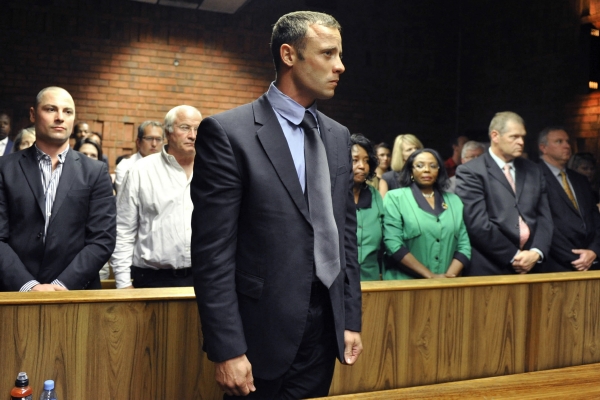 Oscar Pistorius při úterním soudním přelíčení. Oscar Pistorius při úterním soudním přelíčení.
