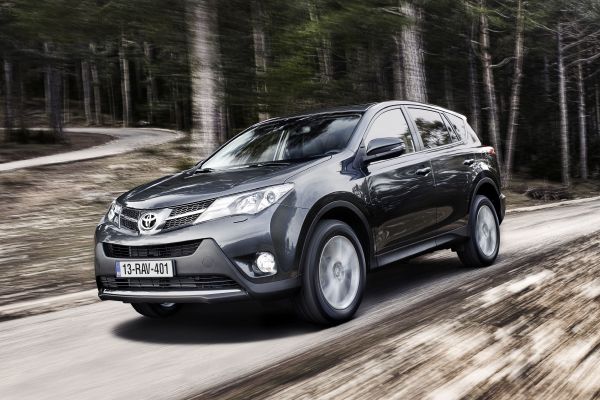 Nový exteriér čtvrté generace vozu RAV4.