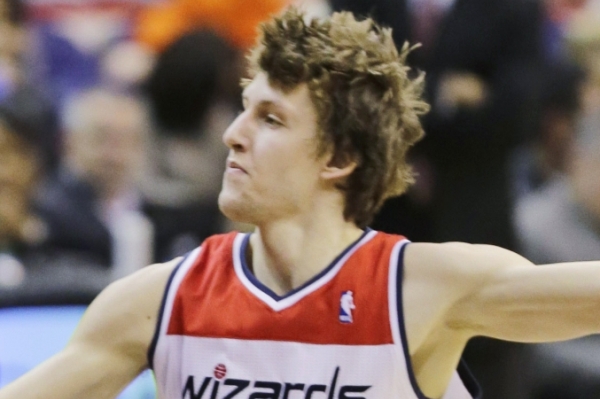 Jediný český basketbalista v NBA Jan Veselý neprožívá nejlepší období. Jediný český basketbalista v NBA Jan Veselý neprožívá nejlepší období.