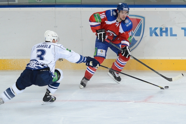 Útočník pražského Lva Michal Birner (vpravo). Útočník pražského Lva Michal Birner (vpravo).