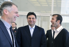 Radek Štěpánek (vpravo) na oslavě českého hokeje.