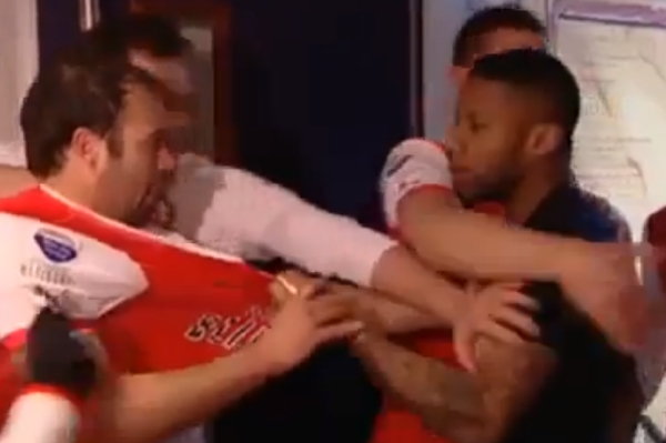 Zápas PSV Eindhoven s Feyenoordem Rotterdam měl nečekanou dohru.