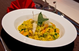 Dýňové risotto se šalvějí a cuketou.