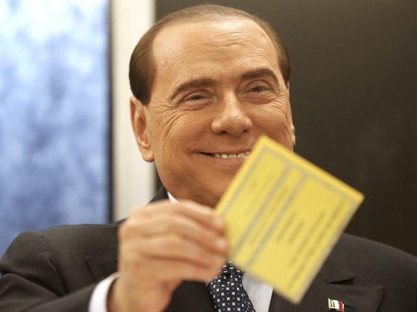 Silvio opět straší EU. Silvio opět straší EU.