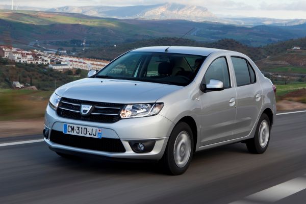 Nová Dacia Logan má přepracovanou příď.