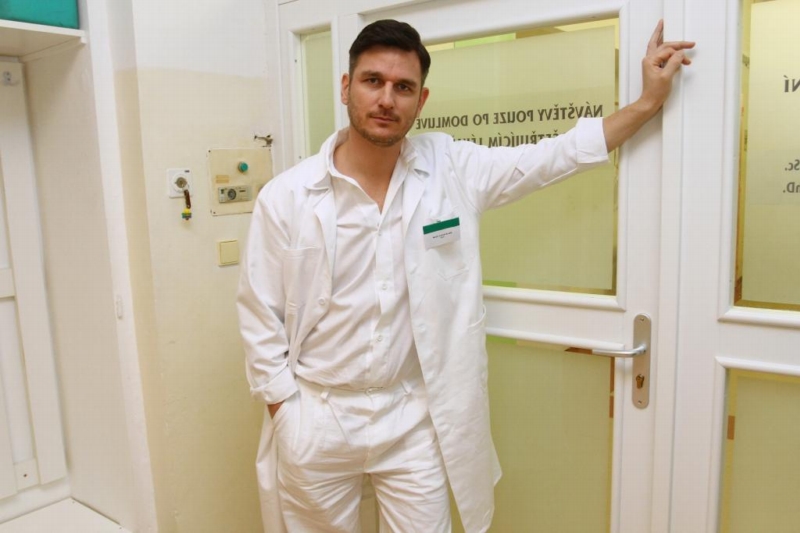 Herec Lumír Olšovský.