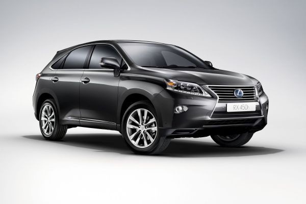 Lexus RX 450h patří na trhu k velice úspěšným vozům (ilustrační foto). 
