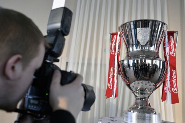 Nová trofej pro vítěze fotbalové ligy.