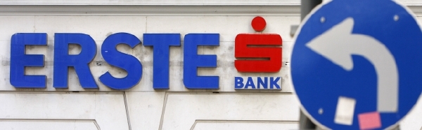 Erste Bank si polepšila. Erste Bank si polepšila.
