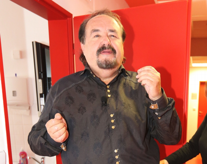 Bavič Petr Novotný.