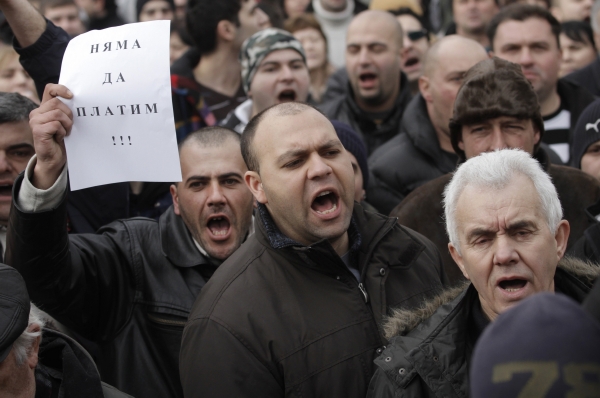 Protesty v Bulharsku kvůli vysokým nákladům za elektřinu dne 17.2.2013.