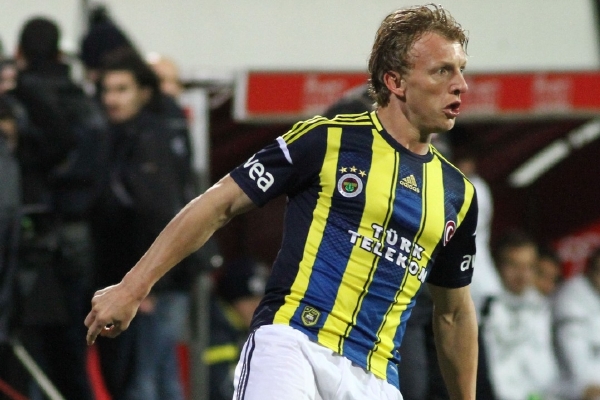 Ofenzivní zbraň Fenerbahce - nizozemská hvězda Dirk Kuijt.
