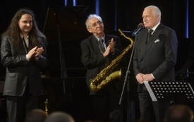 Václav Klaus má rád jazz. Zde na koncertě Díky nejen za jazz, pane prezidente.