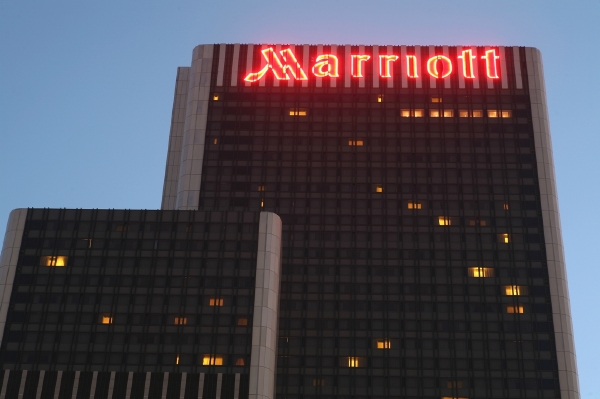 Marriott a IKEA chystají spolupráci. Marriott a IKEA chystají spolupráci.