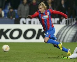 František Rajtoral nastřelil tyčku.