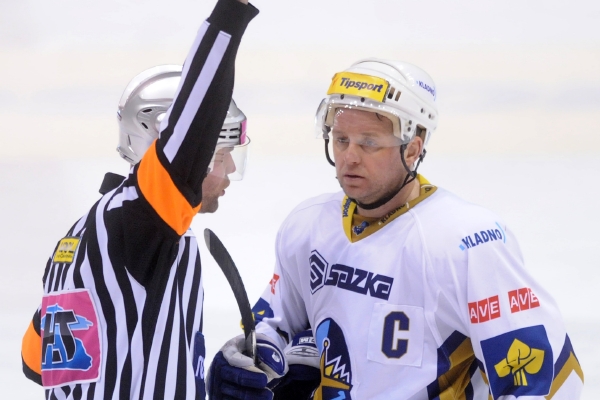 Pavel Patera byl hlavní postavou kladenského triumfu nad Pardubicemi v předkole play-off.