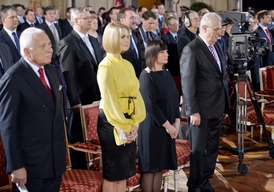 Miloš Zeman s dcerou Kateřinou a manželkou Ivanou.