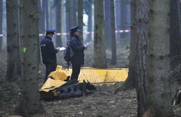 Stroj typu Z37-A Čmelák se zřítil u obce Srbce na Chrudimsku. Stroj typu Z37-A Čmelák se zřítil u obce Srbce na Chrudimsku.