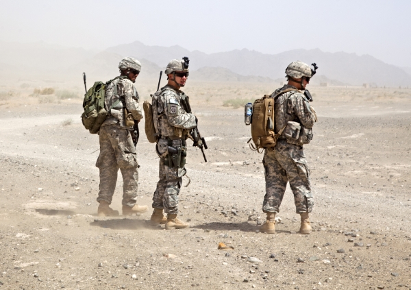 Členové 525. bojové průzkumné brigády v afghánském Kandaháru.