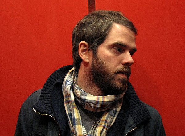 Jeden z trojice režisérů, kteří založili produkční společnost Borderline Films, Sean Durkin. Jeden z trojice režisérů, kteří založili produkční společnost Borderline Films, Sean Durkin.