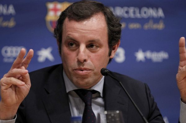 Prezident fotbalové Barcelony Sandro Rosell. Prezident fotbalové Barcelony Sandro Rosell.