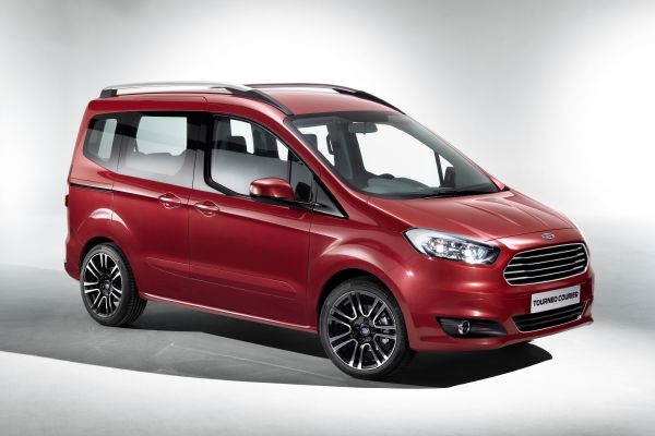 Nový pětimístný Ford Tourneo Courier. Nový pětimístný Ford Tourneo Courier.