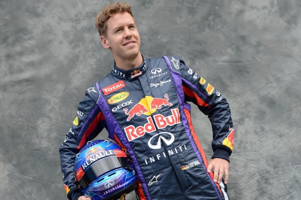 Sebastian Vettel bude útočit na čtvrtý titul v řadě. Sebastian Vettel bude útočit na čtvrtý titul v řadě.