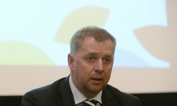 Ministr zemědělství Petr Bendl. Ministr zemědělství Petr Bendl.