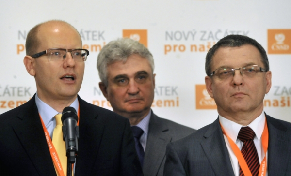 Staronový šéf ČSSD Bohuslav Sobotka (vlevo).
