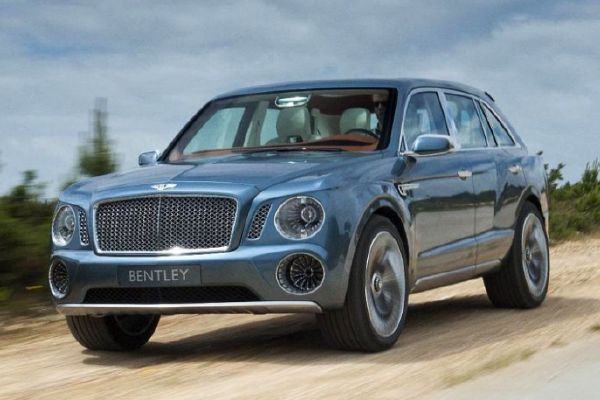 Bentley EXP 9 F Concept. Z něho vychází nové SUV značky.
