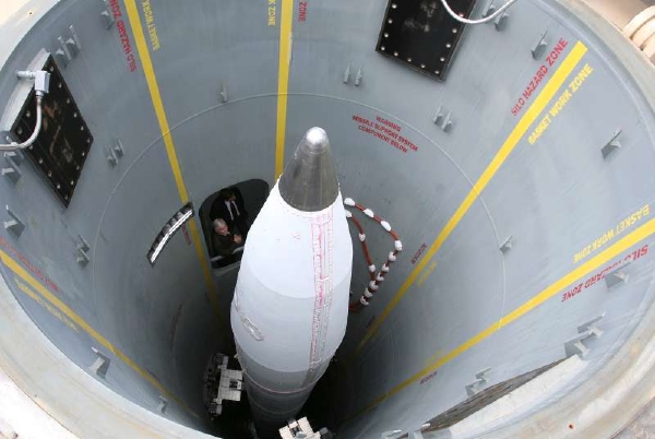 Rakety Minuteman III se přestěhují do tunelů?