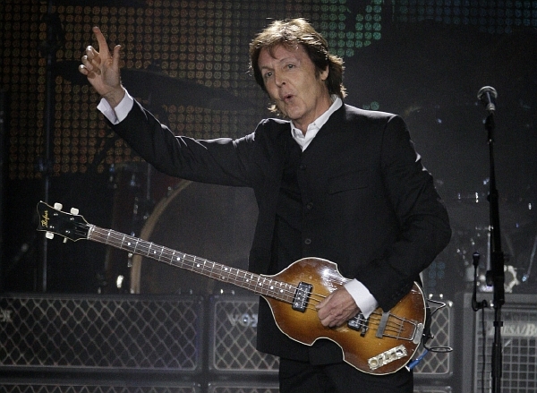 Sedmdesátiletý Paul McCartney už má na kontě 15 sólových alb a prý chystá další. Sedmdesátiletý Paul McCartney už má na kontě 15 sólových alb a prý chystá další.