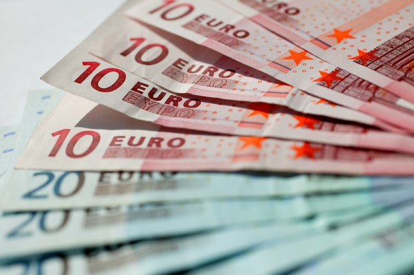 EU se dohodla na omezení odměn bankéřů.