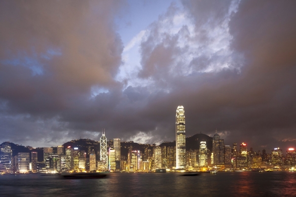 Noční Hongkong.