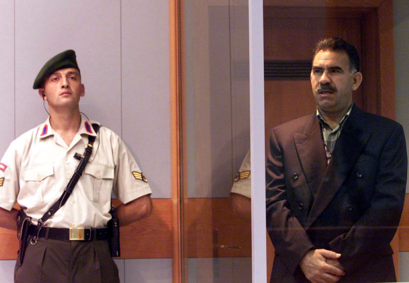 Abdullah Öcalan na archivním snímku. Abdullah Öcalan na archivním snímku.