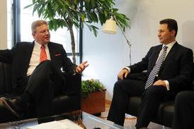 Eurokomisař Štefan Füle a makedonský premiér Nikola Gruevski.
