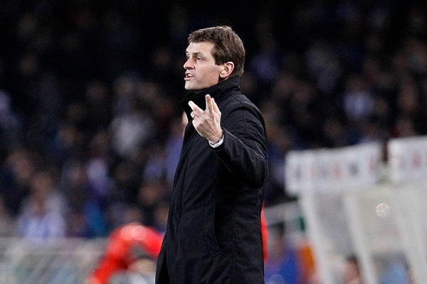 Trenér fotbalistů Barcelony Tito Vilanova se tento týden vrátí do Španělska poté, co podstoupil dvouměsíční léčbu rakoviny v New Yorku. Trenér fotbalistů Barcelony Tito Vilanova se tento týden vrátí do Španělska poté, co podstoupil dvouměsíční léčbu rakoviny v New Yorku.