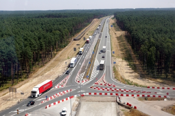 Stavba dálničního úseku Swiecko - Nowy Tomysl polské dálnice A2.