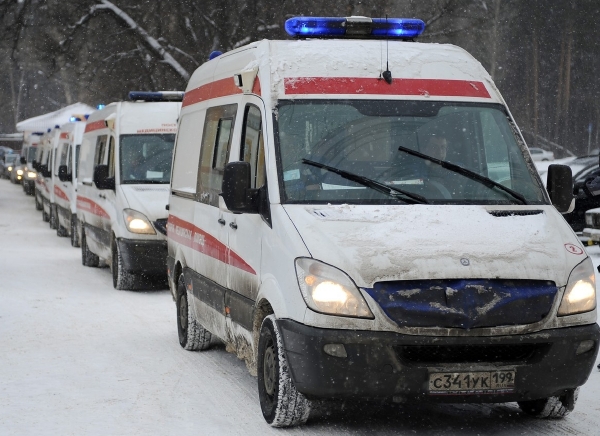 Moskva. Připravené sanitky, nebo stanoviště taxi? Moskva. Připravené sanitky, nebo stanoviště taxi?