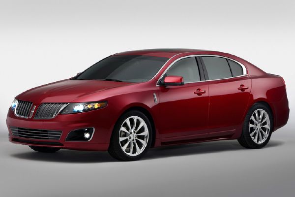 Model Lincoln z roku 2010 (ilustrační foto). Model Lincoln z roku 2010 (ilustrační foto).