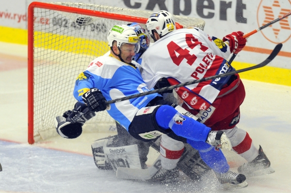 Semifinálová série mezi Slavií a Plzní má na programu pátý zápas. Semifinálová série mezi Slavií a Plzní má na programu pátý zápas.