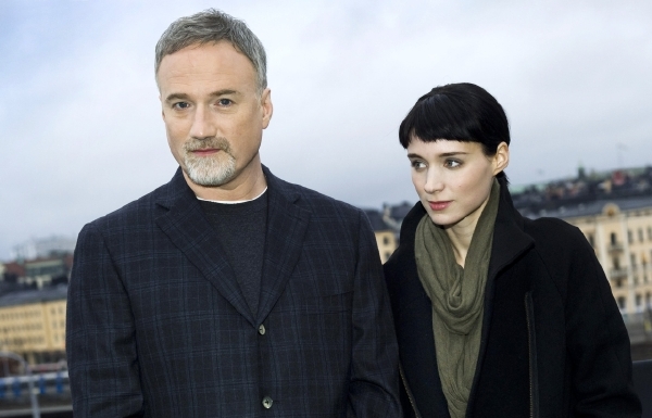 David Fincher na snímku s Rooney Maraovou. David Fincher na snímku s Rooney Maraovou.