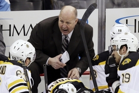 Trenér Bruins Claude Julien.