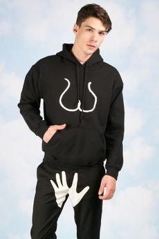 Návrhy vznikly jako oslava sexy těla a mužství Johna Lennona.
